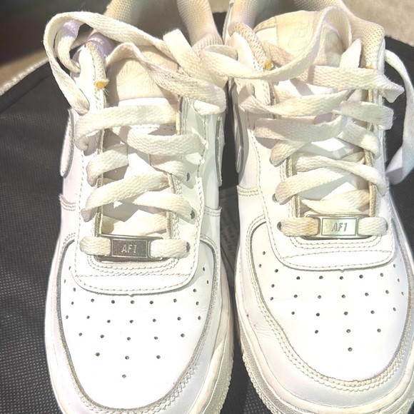 Nike Classic White Sneakers Air Force 1 - Picture 4 of 14